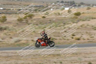 media/Apr-20-2025-AHRMA (Sun) [[393a79c373]]/Race/Group 11 early race/Turn 4b/